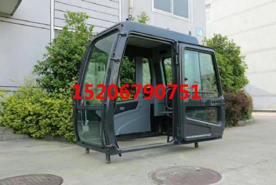 點擊查看詳細信息<br>標題：現(xiàn)代R215-7/R-7型駕駛室總成 含內(nèi)飾  閱讀次數(shù)：2046